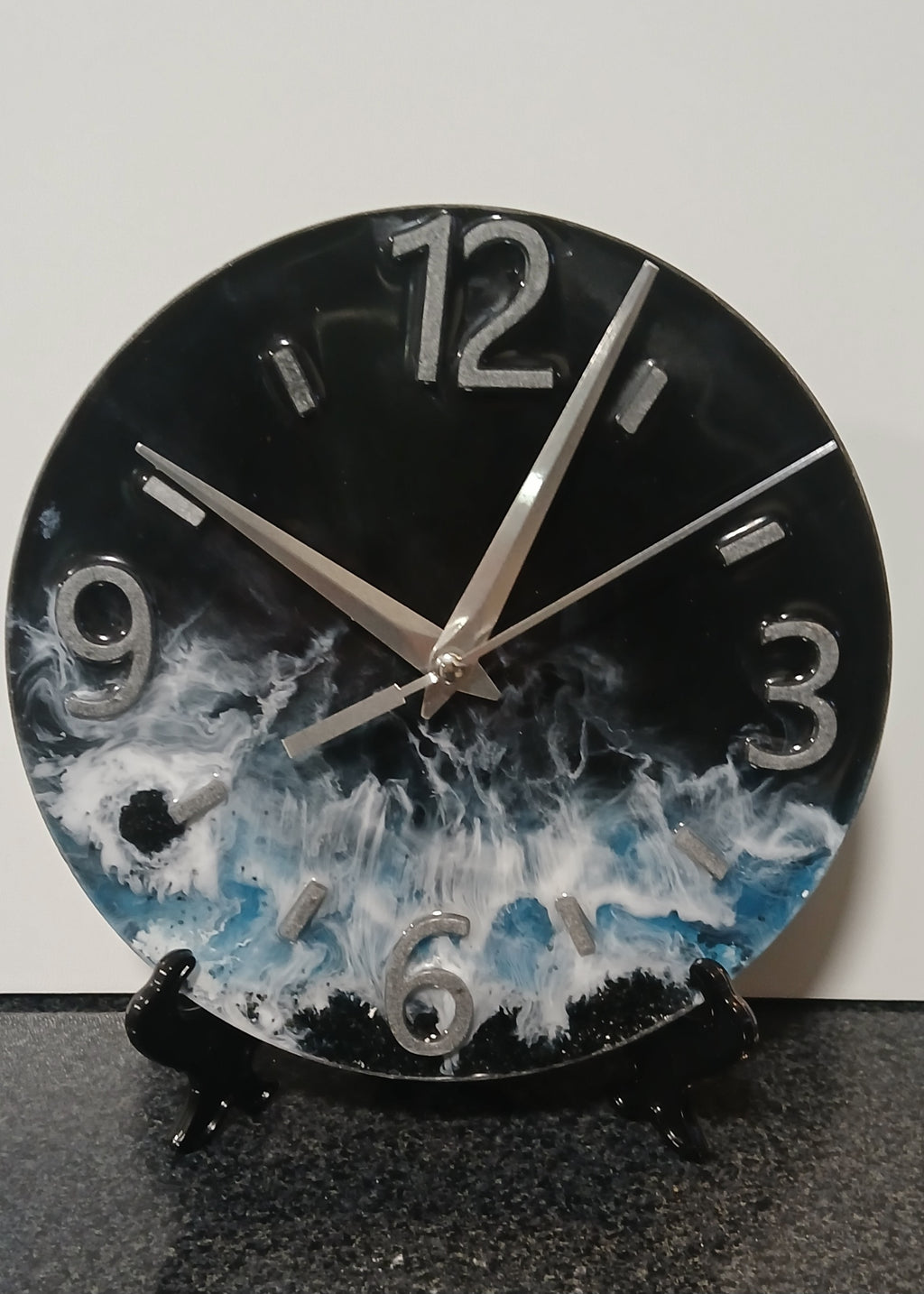 Relógio Artesanal  em resina epóxi - Nazaré